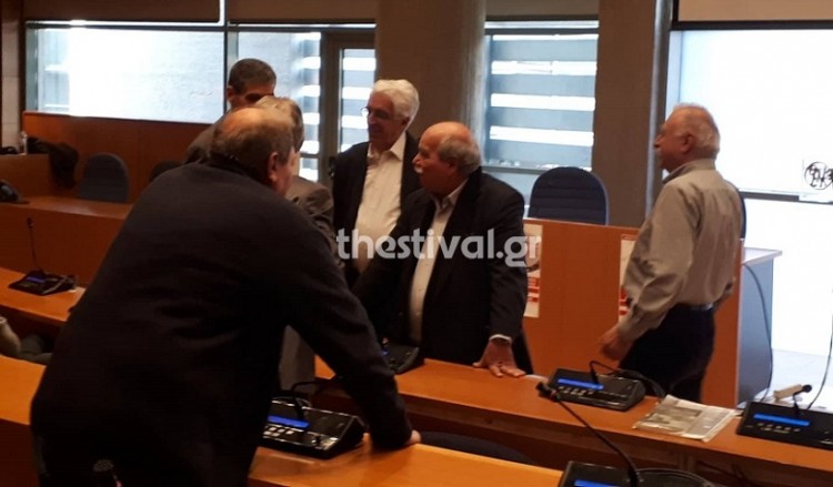 Θεσσαλονίκη: Αποδοκιμασίες πολιτών σε εκδήλωση με ομιλητή τον Βούτση (βίντεο)