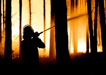 Ποια χώρα δεν διαθέτει πυροσβεστικά αεροπλάνα και δεν σχεδιάζει να αποκτήσει