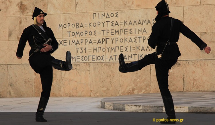 Χάρης Παπαδόπουλος: Ένας Πόντιος στην αλλαγή φρουράς για τα 100 χρόνια από τη Γενοκτονία των Ποντίων (φωτο)