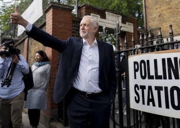 Άνοιξαν οι πρώτες κάλπες για τις Ευρωκλογές 2019