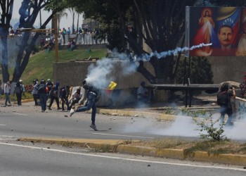 Συνεχίζονται οι αντικυβερνητικές διαδηλώσεις στη Βενεζουέλα