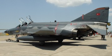 Τουρκικό μαχητικό F-4 συνετρίβη στη Μαλάτεια της Τουρκίας