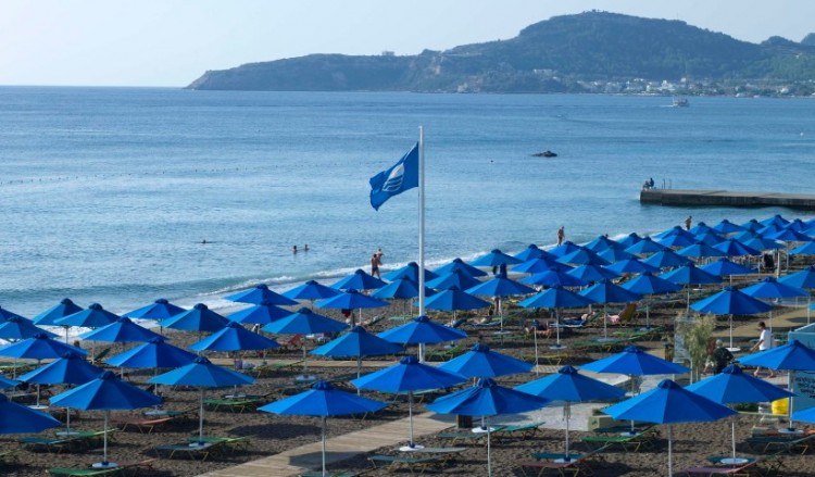 Δεύτερη στον κόσμο η Ελλάδα σε Γαλάζιες Σημαίες