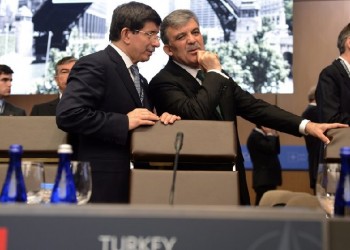 Τουρκία: Γκιούλ και Νταβούτογλου επικρίνουν την ακύρωση των δημοτικών εκλογών