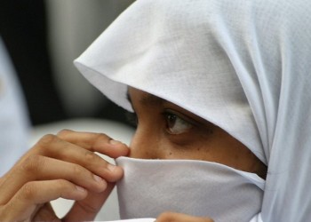 Η Αυστρία βγάζει «κόκκινη κάρτα» στην ισλαμική μαντίλα