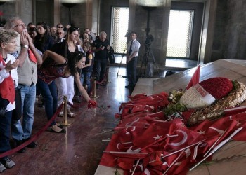 Επίσημη αργία για τους Τούρκους η 19η Μαΐου – Τι γιορτάζουν