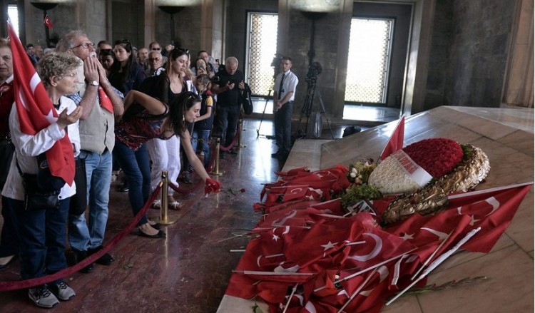 Επίσημη αργία για τους Τούρκους η 19η Μαΐου – Τι γιορτάζουν