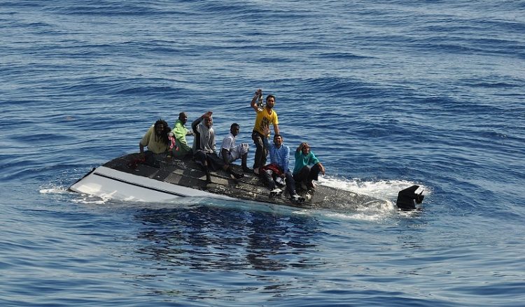 Η Ύπατη Αρμοστεία καλεί την Ελλάδα να ερευνήσει καταγγελίες για αναγκαστικές επιστροφές στα σύνορα με την Τουρκία 4
