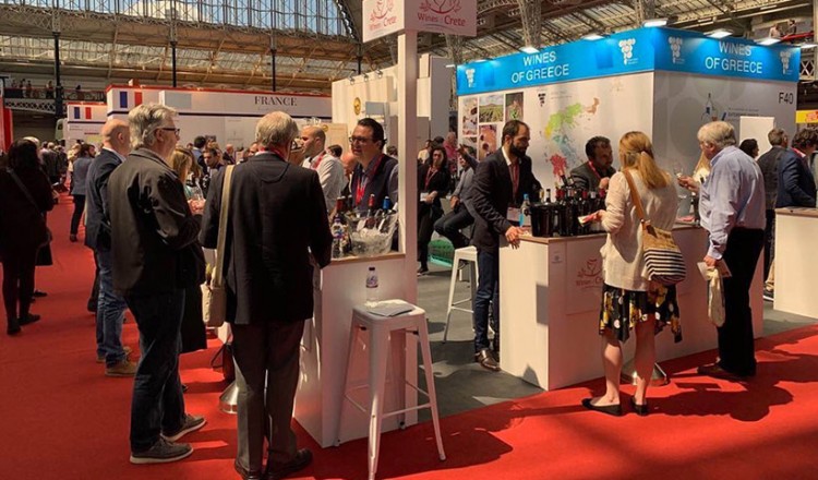 39η Διεθνής Έκθεση Οίνου: Οι Βρετανοί αναζητούν το ποιοτικό ελληνικό κρασί