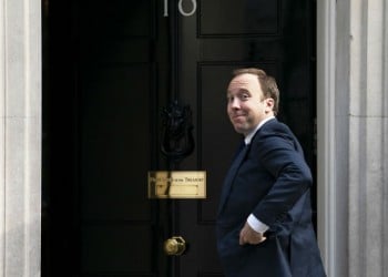 Βρετανία: Ο υπουργός Υγείας Ματ Χάνκοκ υποψήφιος για τη διαδοχή της Μέι