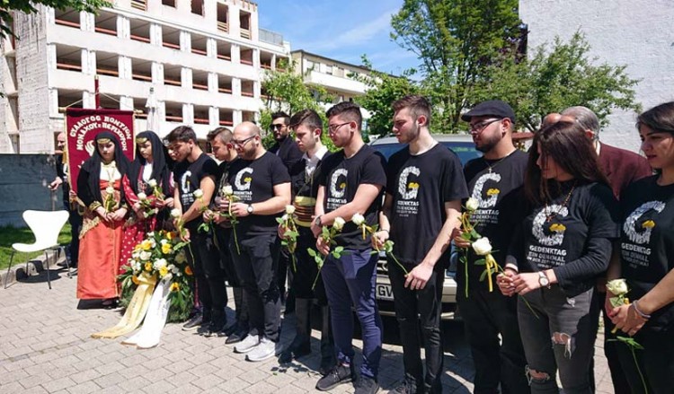 Μόναχο: Κρήτες και Πόντιοι τίμησαν μαζί τη Γενοκτονία και τη Μάχη της Κρήτης (βίντεο)