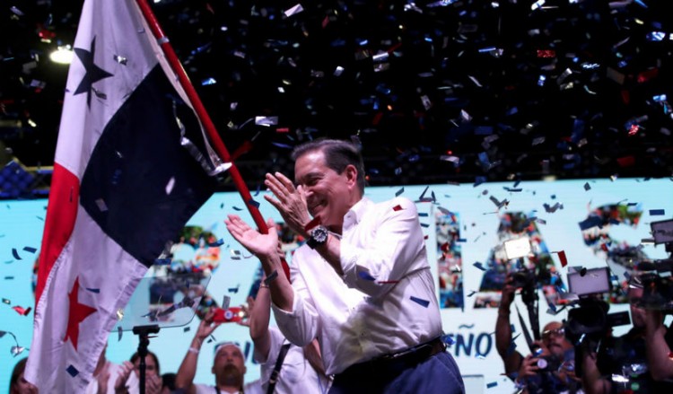 Παναμάς εκλογές: Νέος πρόεδρος ο ελληνικής καταγωγής Λαουρεντίνο Κορτίσο Κοέν