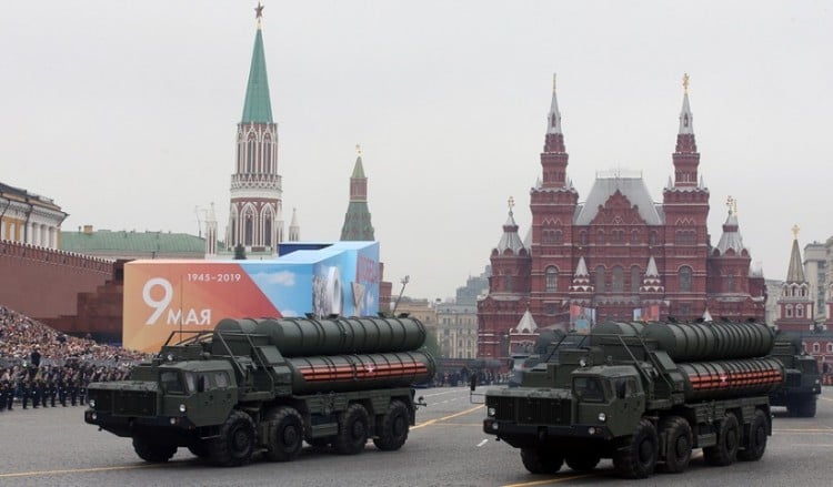 Ρωσία: Μεγαλειώδης παρέλαση για την 74η επέτειο της νίκης επί της ναζιστικής Γερμανίας