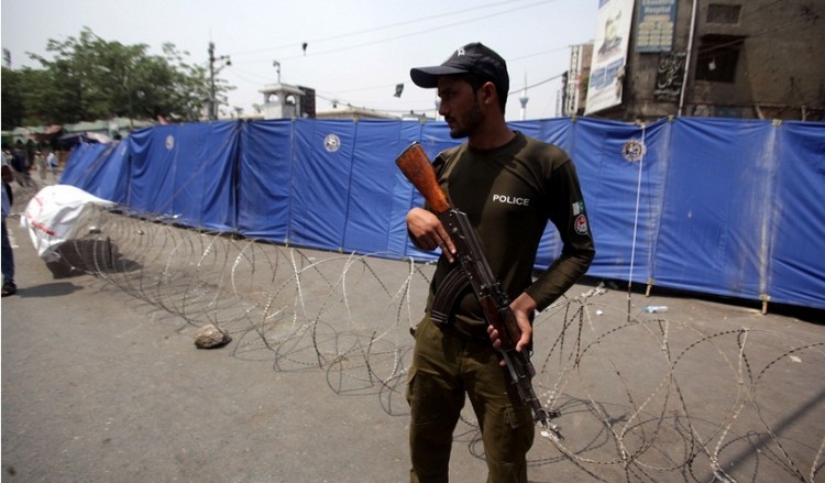 Επίθεση ενόπλων σε ξενοδοχείο στο Πακιστάν