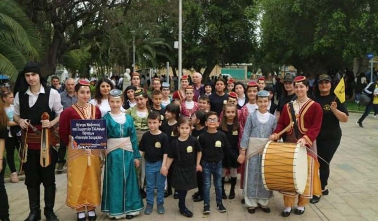 Οι Πόντιοι Κύπρου στήνουν περίπτερο στο Δημαρχείο Λευκωσίας για τα 100 χρόνια από τη Γενοκτονία των Ποντίων