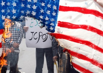 ΗΠΑ-Ιράν: Στρατιωτικοί σχεδιασμοί τέθηκαν επί τάπητος στον Λευκό Οίκο