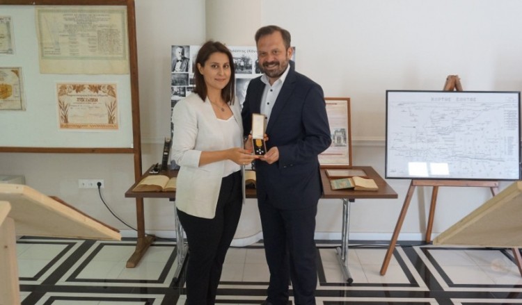 Ένα μοναδικό κειμήλιο του «Παπαδιαμάντη των Ποντίων» δωρεά σε ένα ιστορικό σωματείο