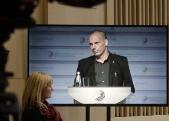 Η απάντηση Βαρουφάκη για καραντίνα και Αίγινα (βίντεο)