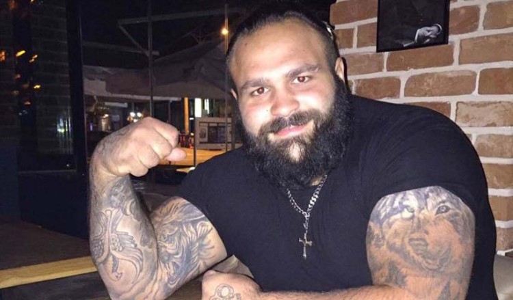 Ο Πόντιος Μπάμπης Αφεντουλίδης ετοιμάζεται να σπάσει ρεκόρ έλξης βαρών με 50 τόνους! (βίντεο)