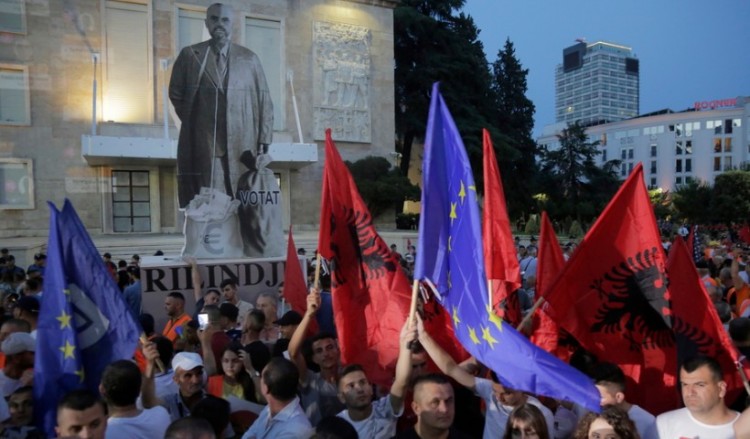 Οι Έλληνες της μειονότητας δεν θα λάβουν μέρος στις εκλογές στην Αλβανία