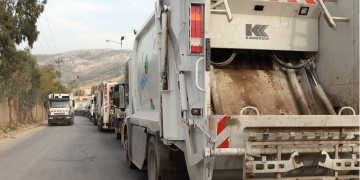 Προβλήματα στην αποκομιδή απορριμμάτων εξαιτίας πυρκαγιάς στον ΧΥΤΑ Φυλής