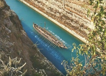 Η «Αργώ» ξεκίνησε το ταξίδι της διασχίζοντας τον Ισθμό της Κορίνθου