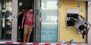 Ανατίναξαν ΑΤΜ τα ξημερώματα στη Γλυφάδα