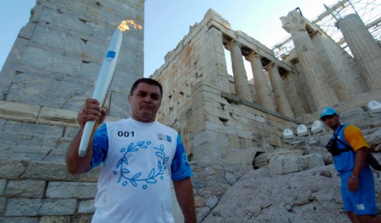 Αύριο η κηδεία του Μπάμπη Χολίδη