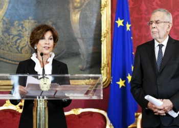 Αυστρία: Ορκίζεται η νέα κυβέρνηση μετά το σκάνδαλο της Ίμπιζα
