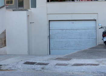 Μαφιόζικη εκτέλεση στη Γλυφάδα: Πού ψάχνει η ΕΛΑΣ