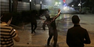 Έκρυθμη κατάσταση στην Αλβανία – Συγκρούσεις στα Τίρανα μετά την ακύρωση των εκλογών