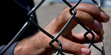 Το Πολιτιστικό Κέντρο Κούρδων στην Ελλάδα καταγγέλλει «παράνομες παραδόσεις» αγωνιστών στην Τουρκία