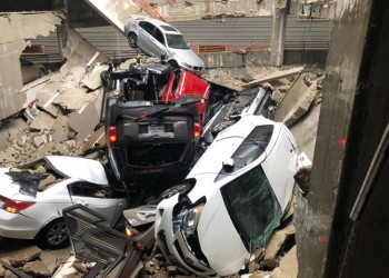 Απίστευτο: Κατέρρευσε γερανός πάνω σε πολυκατοικία στο Τέξας (βίντεο)