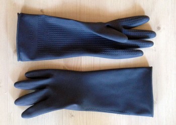 Απίστευτο: Την χώρισε και την αποζημίωσε για τις οικιακές εργασίες που έκανε στο σπίτι τους