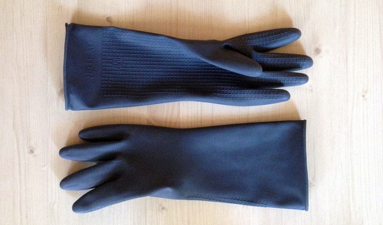 Απίστευτο: Την χώρισε και την αποζημίωσε για τις οικιακές εργασίες που έκανε στο σπίτι τους