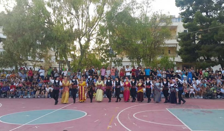 Με ποντιακούς χορούς η γιορτή για τη λήξη της σχολικής χρονιάς