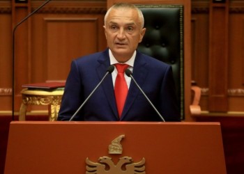 Ο Μέτα συνδέει την πολιτική κρίση στην Αλβανία με το Κόσοβο