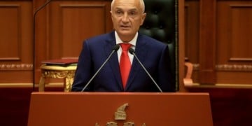 Ο Μέτα συνδέει την πολιτική κρίση στην Αλβανία με το Κόσοβο