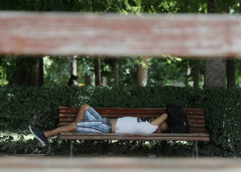 Καύσωνας στην Ευρώπη: Ανεβαίνει κι άλλο η θερμοκρασία