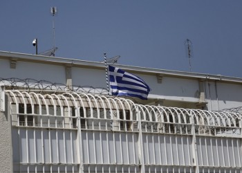 Αυτοσχέδια μαχαίρια, σουβλιά, ναρκωτικά και κινητά κατασχέθηκαν στις φυλακές Κορυδαλλού