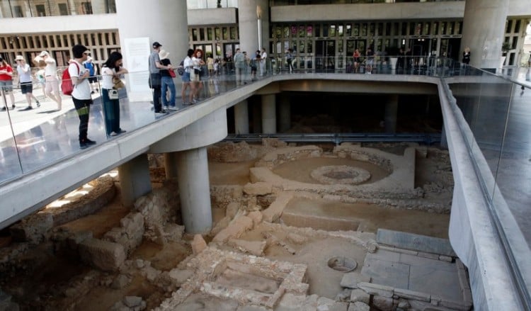 Ανοίγει η αρχαία αθηναϊκή γειτονιά κάτω από το Μουσείο της Ακρόπολης (φωτο)