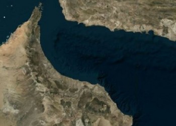 Εκρήξεις σε τάνκερ στον Κόλπο του Ομάν