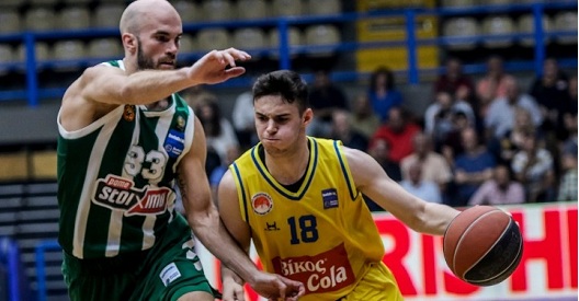 Στους τελικούς ο Παναθηναϊκός με «sweep», προβάδισμα η ΑΕΚ