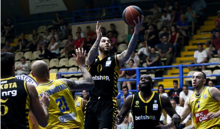 Basket League: Η ΑΕΚ νίκησε στο Περιστέρι και πήρε την τρίτη θέση