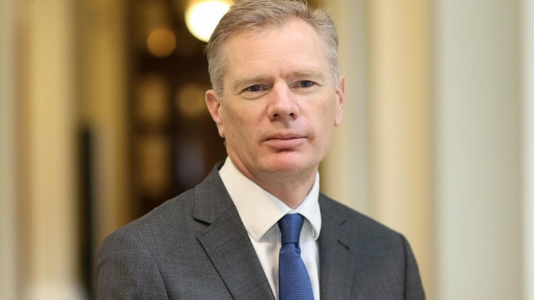 Ιράν: Ο Βρετανός πρεσβευτής διαψεύδει ότι κλήθηκε από το ΥΠΕΞ για εξηγήσεις