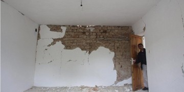Τέσσερις τραυματίες και ζημιές σε 100 σπίτια στην Αλβανία από σεισμικές δονήσεις