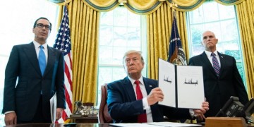 Στα άκρα οι σχέσεις ΗΠΑ-Ιράν μετά και τις νέες αμερικανικές κυρώσεις