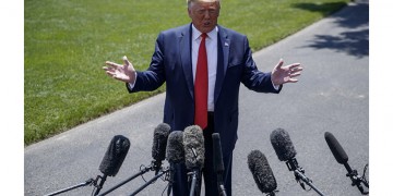 Κάλεσμα Τραμπ στον Ουκρανό πρόεδρο να επισκεφθεί τον Λευκό Οίκο 3