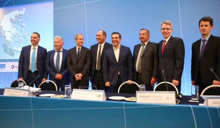Υπογραφές στις συμβάσεις για έρευνες υδρογονανθράκων στην Κρήτη