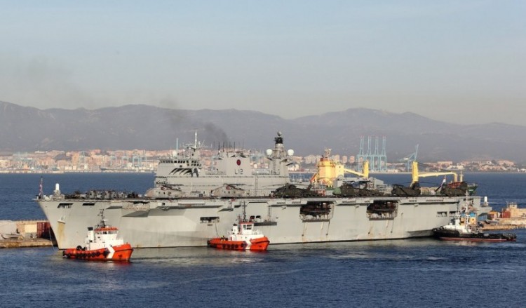 Η Βρετανία στέλνει και τρίτο πλοίο στον Περσικό